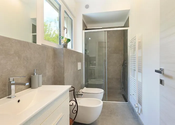 Skylake Penthouse By Impero House Apartment *