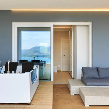 Skylake Penthouse By Impero House * Stresa